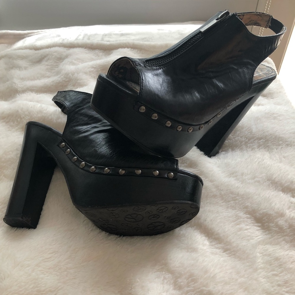 Beautiful Shoes, gently used, size 9B